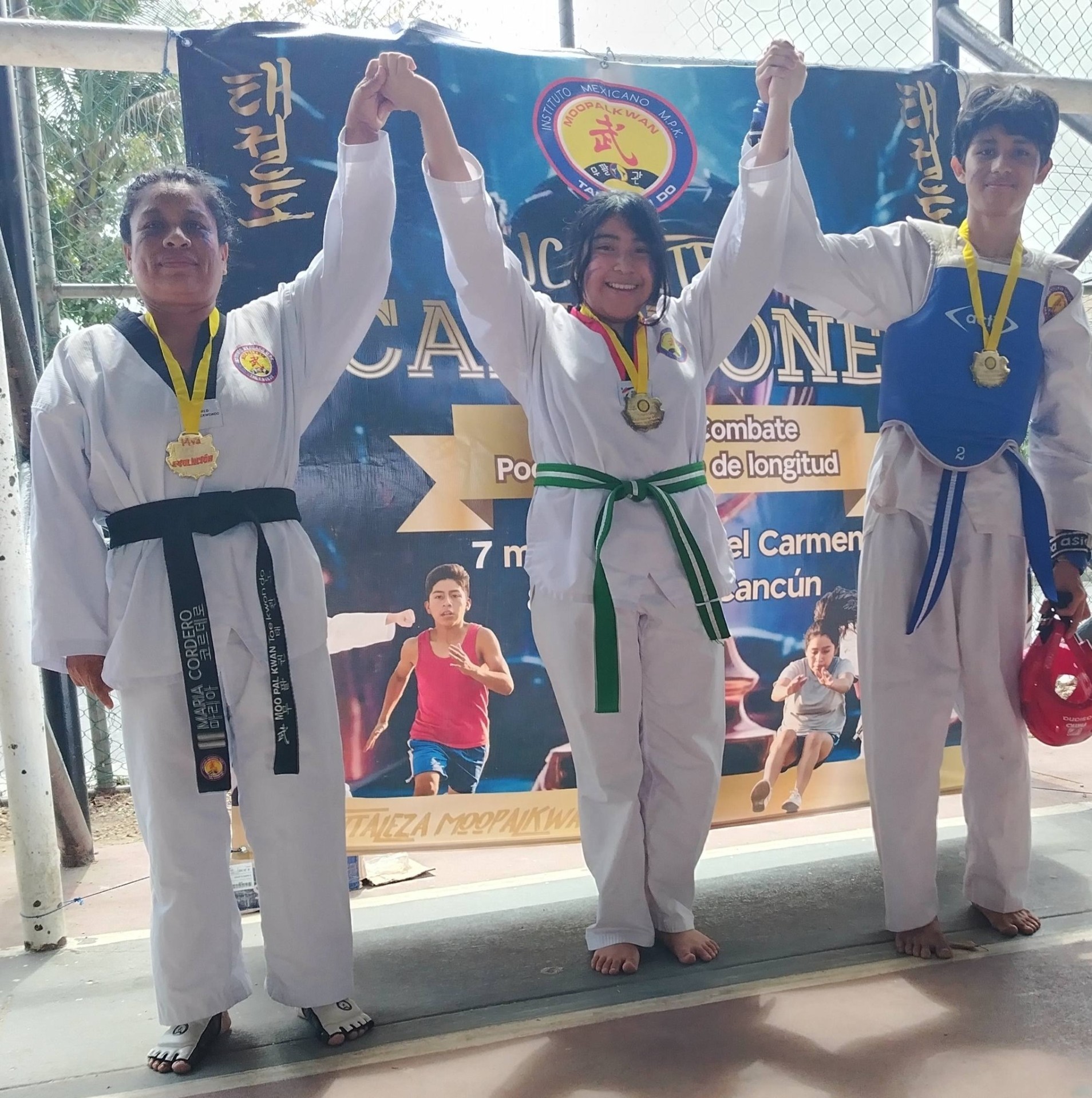 Podio de campeones Moopalkwan